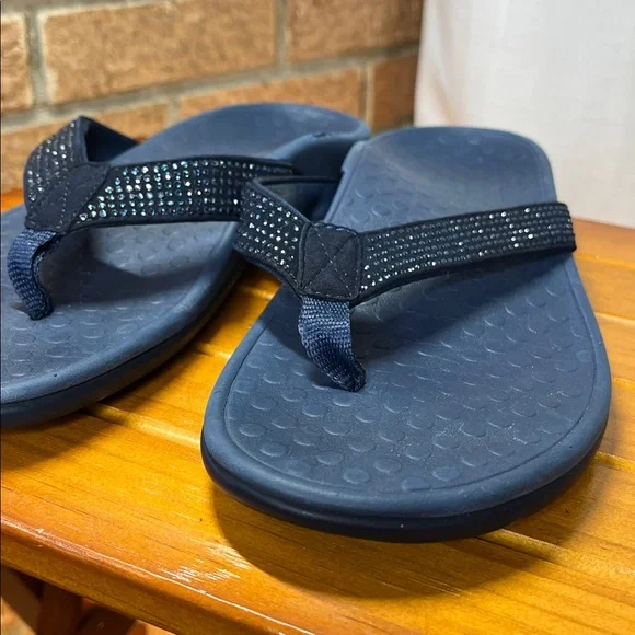 Vionic Tide Rhinestone thong sandals in navy EU 39 / US 8 - Picture 5 of 7